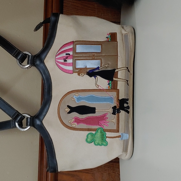 Frankie and Johnnie Dainty Vintage Shoulder Bag - Picture 2 of 16